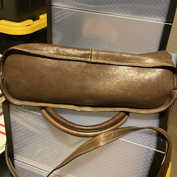 CAVALCANTI ITALY LEATHER BROWN CROSSBODY PURSE. - Picture 9 of 9